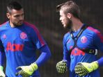 kiper-manchester-united-sergio-romero_20170203_150544.jpg