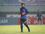 kiper-persija-jakarta-adixi-lenzivio-11.jpg