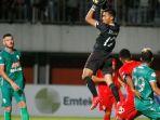 kiper-semen-padang-teja-paku-alam.jpg