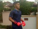 kiper-sriwijaya-fc-m-royhan-hafiludin-pilih-latihan-sore-hari-saat-ramadan-agar-tak-dehidrasi.jpg