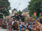 kirab-kebudayaan-buka-kampanye-ganjar-mahfud-di-solo.jpg