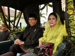 kirab-kereta-kencana-pengantin-kahiyang-dan-bobby-di-medan_20171126_162302.jpg