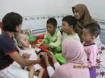 kisah-fajar-pratama-batita-surabaya-penderita-hydrocephalus_20150828_113842.jpg