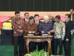 kmp-dan-kih-damai-nih3_20141117_152349.jpg