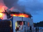 kmp-paray-terbakar_20180530_222152.jpg