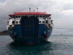 kmp-royce-1-susah-berlabuh.jpg
