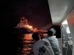kn-belut-laut-406-bakamla-ri-evakuasi-korban-kapal-tenggelam_20230405_125215.jpg