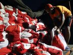 knpi-siap-salurkan-paket-bansos_20200606_101907.jpg