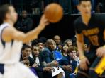 kobe-bryant-jadipenonton_20150101_112252.jpg