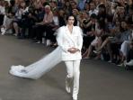 koleksi-chanel-huate-couture_20150709_102525.jpg