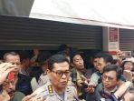 kombes-argo-yuwono-dilokasi-pembunuhan-satu-keluarga.jpg
