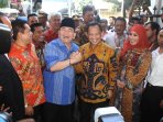 komisi-iii-dpr-kunjungi-kediaman-tito-karnavian_20160622_202807.jpg