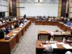 komisi-iii-dpr-rdp-dengan-menko-polhukam_20230329_191758.jpg