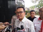 komisi-pemberantasan-korupsi-kpk-memeriksa-men.jpg