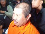 komisi-pemberantasan-korupsi-kpk-menahan-bupati-bengkalis-amril-mukminin.jpg