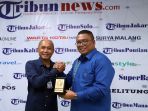 komisioner-bawaslu-kunjungi-tribunnews_20200312_020836.jpg