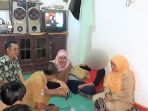 komnas-anak-sambangi-rumah-bocah-korban-persekusi-di-bekasi_20180416_113908.jpg
