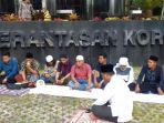 komunitas-cinta-bangsa-doakan-kpk-kuat-tuntaskan-kasus-e-ktp_20170315_101430.jpg