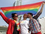 komunitas-lgbti-peringati-idahot-di-car-free-day_20150517_173247.jpg