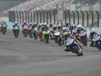 komunitas-menggeber-yzf-r25-di-omr-r25-indospeed-race-series-irs_20160523_175709.jpg