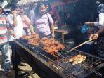 komunitas-pedagang-ikan-se-kota-medan-menggelar-kegiatan-makan-ikan.jpg