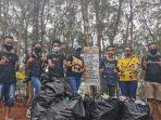 komunitas-rumah-baper-melakukan-aksi-pembersihan.jpg