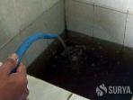kondisi-air-pdam-di-lamongan-berwarna-hitam.jpg
