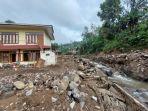 kondisi-banjir-bandang-di-sumbar_2.jpg