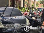 kondisi-barang-bukti-mobil-nissan-grand-livina-hasil-penipuan.jpg
