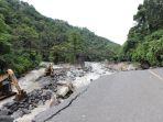 kondisi-dampak-banjir-di-lembah-anai-sumbar.jpg