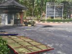 kondisi-di-depan-fakultas-fisip-universitas-riau_20171006_104108.jpg