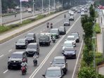 kondisi-jalan-jakarta-masih-ramai_20200407_194940.jpg