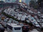 kondisi-lalu-lintas-kota-jakarta-di-jam-jam-sibuk_20160510_002521.jpg