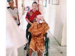 kondisi-mardian-tampak-sudah-membaik-saat-di-bawa-oleh-camat-gaung.jpg