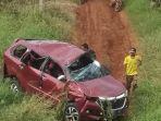 kondisi-mobil-usai-meluncur-kebawah-dari-jalan-tol-batang-semarang.jpg
