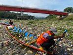 Kata Bey Machmudin soal Sungai Citarum yang Mirip Lautan Sampah
