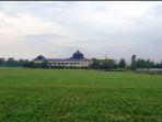 kondisi-terbaru-lapangan-latihan-persita-yang-mulai-menghijau.jpg