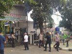 kondisi-terkini-di-depan-pn-jakarta-timur-sebelum-salat-jumat.jpg