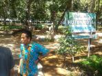 kondom-di-hutan-kota-maros_20161014_180905.jpg