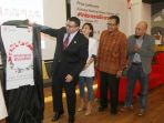 konferensi-pers-konvensi-nasional-humas-2017_20171017_173846.jpg
