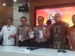 konferensi-pers-mabes-polri-terkait-kasus-penyebaran-video-hoaks-server-kpu-telah-disetting.jpg