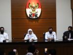 konferensi-pers-ott-bupati-nganjuk_20210510_203744.jpg