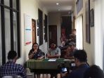 konferensi-pers-yang-digelar-international-peoples-tribunal-ipt-65_20170802_190033.jpg