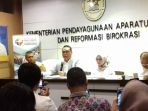 konferensi-pers-yang-digelar-kementerian-pan-rb_20181022_124500.jpg