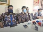 konfrensi-pers-atalarik-syach-dengan-awak-media.jpg
