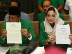 konpers-ketum-ppp-djan-faridz_20170720_205551.jpg