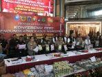 Kronologis Penangkapan 4 Tersangka Pengedar Narkotika dengan Modus Jual Beli Mobil Bekas