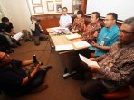konpers-terkait-penanggulangan-vaksin-palsu_20160712_182021.jpg