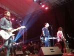 konser-armada-berlangsung-di-gor-kota-baru-jambi-jumat-261-malam.jpg