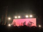 Terjemahan Lirik Lagu Why - LANY: You're The Why I Think that There's a Heaven
